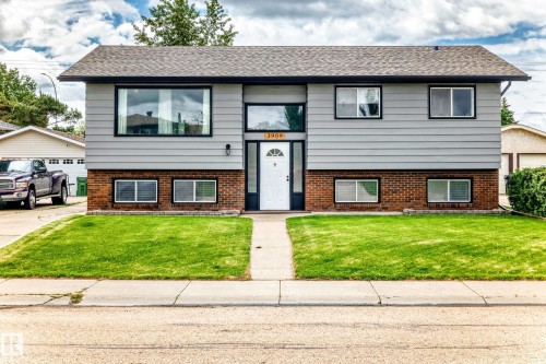 3909 39 Avenue, Leduc, AB 
