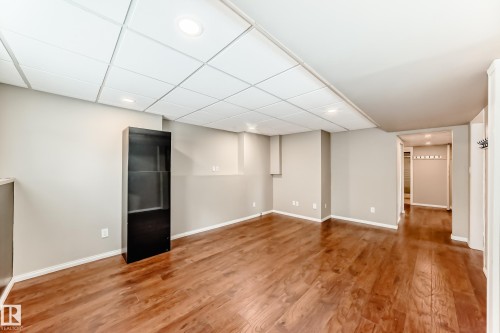 3909 39 Avenue, Leduc, AB 