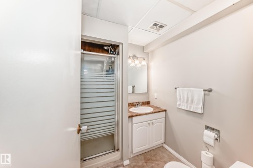 3909 39 Avenue, Leduc, AB 