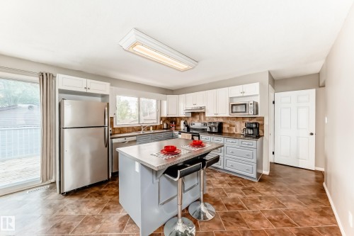 3909 39 Avenue, Leduc, AB 