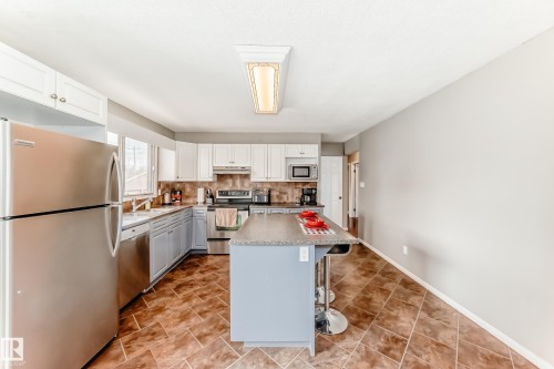 3909 39 Avenue, Leduc, AB 