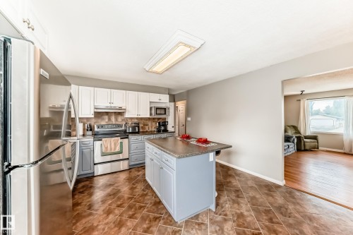 3909 39 Avenue, Leduc, AB 