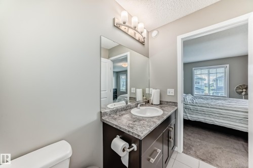893 Ebbers Crescent, Edmonton, AB 