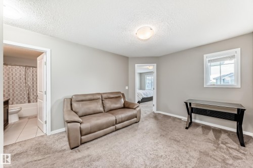 893 Ebbers Crescent, Edmonton, AB 