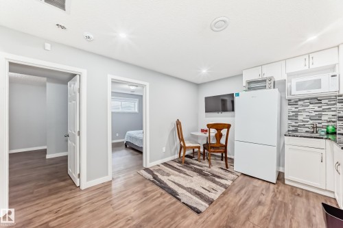 893 Ebbers Crescent, Edmonton, AB 