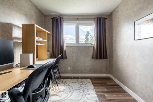 4040 77 Street, Edmonton, AB 