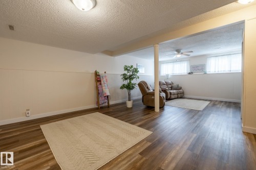 4040 77 Street, Edmonton, AB 