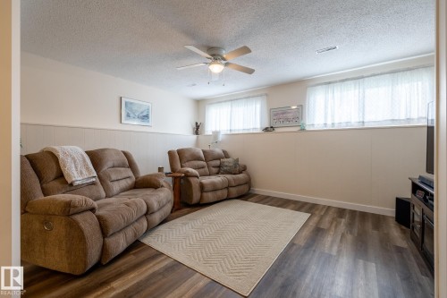 4040 77 Street, Edmonton, AB 