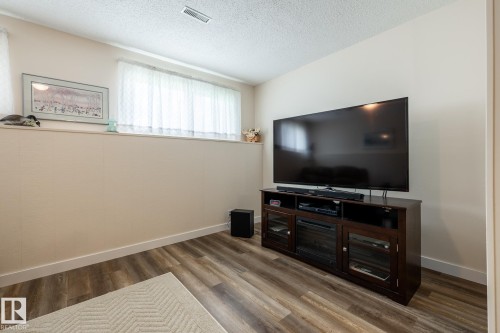 4040 77 Street, Edmonton, AB 