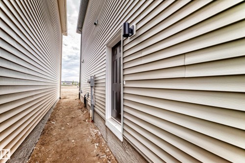 6407 63 Street, Beaumont, AB - Outdoor