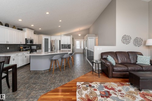 6001 52 Avenue, Beaumont, AB 