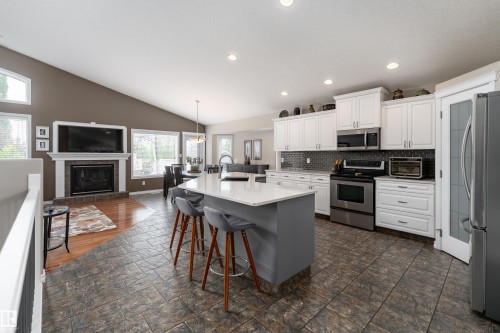 6001 52 Avenue, Beaumont, AB 