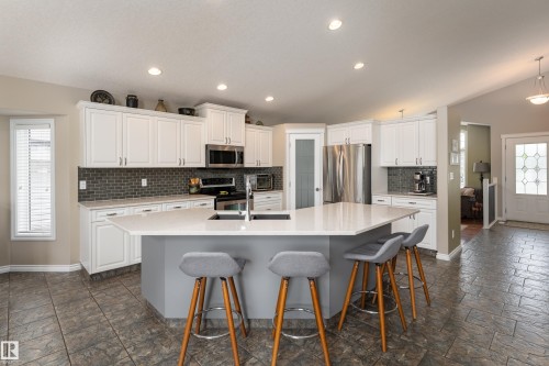 6001 52 Avenue, Beaumont, AB 