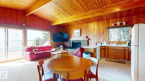 98 Argentia Beach, Rural Wetaskiwin County, AB - Indoor With Fireplace