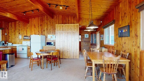 98 Argentia Beach, Rural Wetaskiwin County, AB - Indoor Photo Showing Dining Room