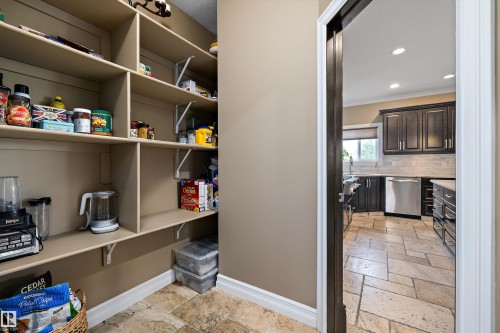 1511 Cunningham Cape, Edmonton, AB 