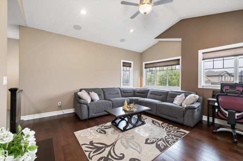 1511 Cunningham Cape, Edmonton, AB 