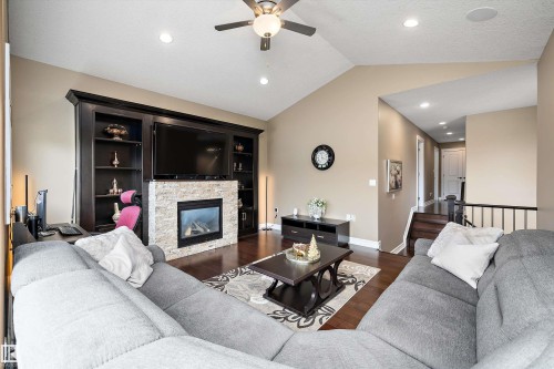 1511 Cunningham Cape, Edmonton, AB 