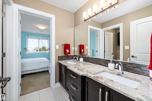 1511 Cunningham Cape, Edmonton, AB 