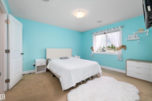 1511 Cunningham Cape, Edmonton, AB 