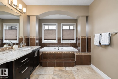 1511 Cunningham Cape, Edmonton, AB 