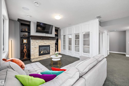 1511 Cunningham Cape, Edmonton, AB 