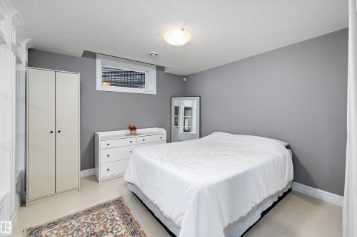 1511 Cunningham Cape, Edmonton, AB 