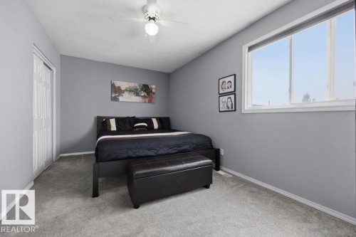 243 Dickinsfield Crest, Edmonton, AB 