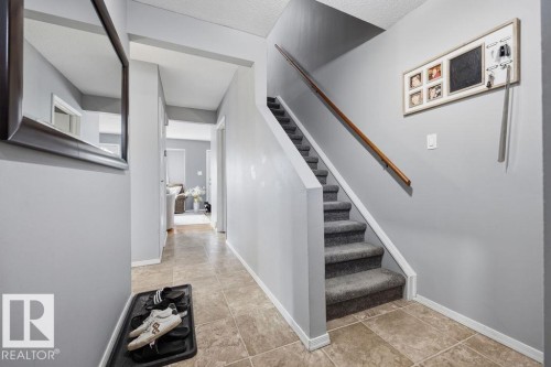 243 Dickinsfield Crest, Edmonton, AB 
