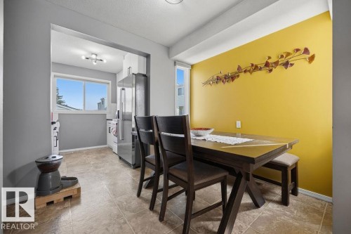 243 Dickinsfield Crest, Edmonton, AB 
