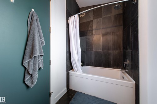 Bathroom - 14508 78 Avenue, Edmonton, AB 