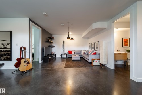 Living room - 14508 78 Avenue, Edmonton, AB 