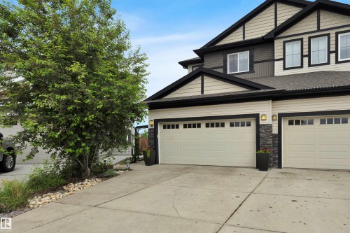 98 SANDALWOOD Place  Leduc, AB T9E 1C4
