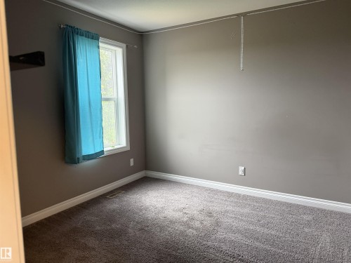 4038 56 Avenue, Wetaskiwin, AB 