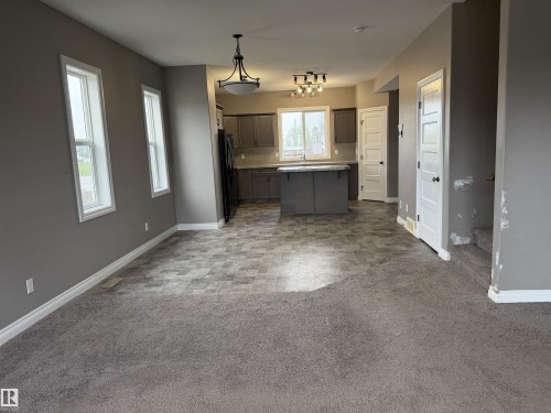 4038 56 Avenue, Wetaskiwin, AB 