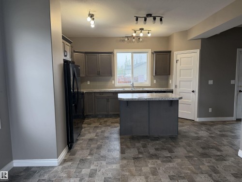 4038 56 Avenue, Wetaskiwin, AB 