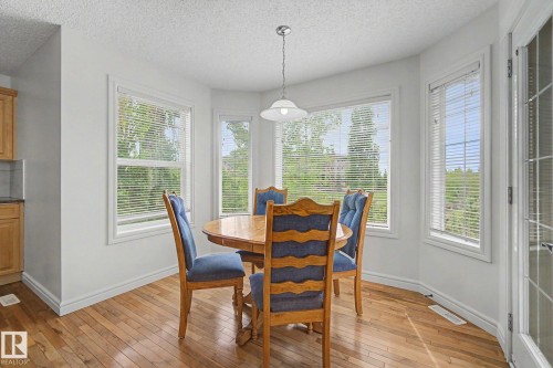 7365 Singer Way, Edmonton, AB 