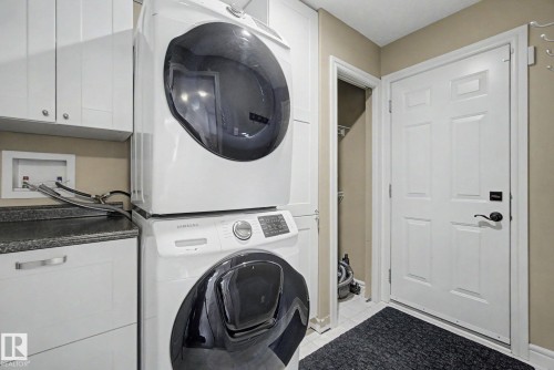 7365 Singer Way, Edmonton, AB 