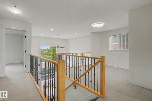 7365 Singer Way, Edmonton, AB 