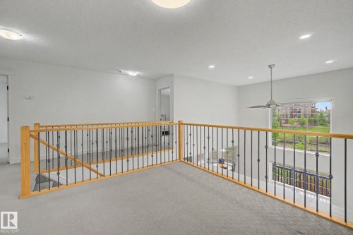 7365 Singer Way, Edmonton, AB 