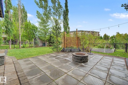 7365 Singer Way, Edmonton, AB 