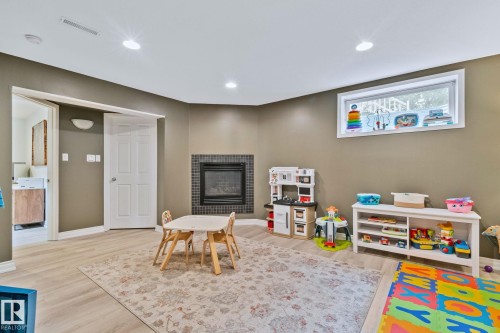 1604 Tompkins Place Nw, Edmonton, AB 