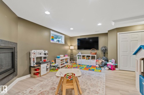 1604 Tompkins Place Nw, Edmonton, AB 