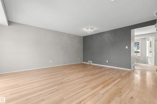 32 3311 58 Street, Edmonton, AB 