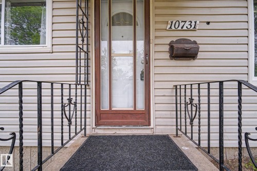 10731 163 Street, Edmonton, AB 