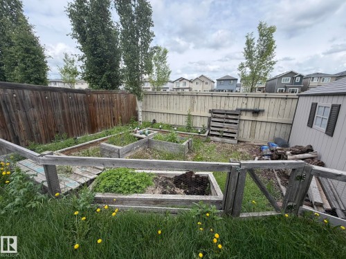 Image quality insufficient for description - 6821 Evans Wynd, Edmonton, AB 