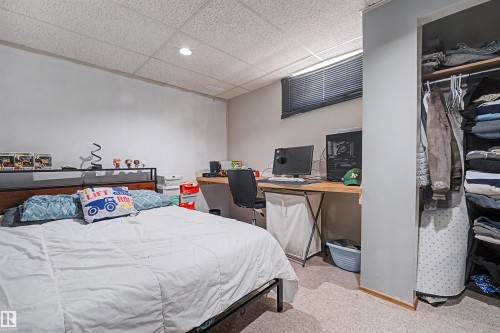 16608 109 St, Edmonton, AB 