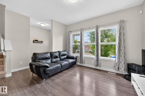 Living room - 165 Robinson Drive, Leduc, AB 