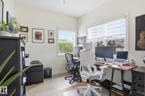 204 Sheppard Court, Edmonton, AB - Indoor Photo Showing Office