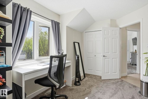 204 Sheppard Court, Edmonton, AB - Indoor Photo Showing Other Room